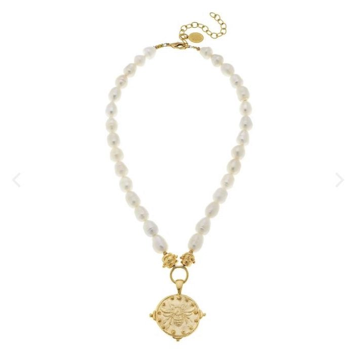 Pearl bee necklace discount